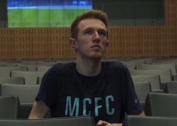 Kieren atlit esports pertama di klub manchester city