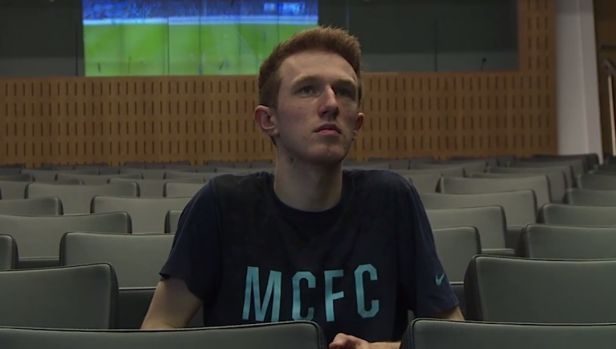 Kieren atlit esports pertama di klub manchester city