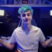 Streamer twitch 'ninja' dibayar ea 14 miliar rupiah hanya untuk aktif bermain apex legends!