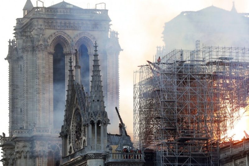 Katedral Notre Dame Bisa Dipulihkan Menggunakan Teknologi Dari Assassin's Creed Unity! 