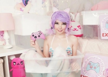 Curi perhatian, belle delphine kembali jual air mandi bekasnya ukuran besar dengan harga 140 juta rupiah!