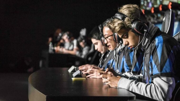 Mobile Esports