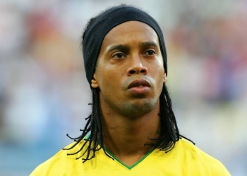 Pemain sepakbola 'ronaldinho' bentuk tim esports nya sendiri! Gamedaim