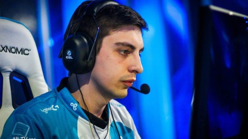 Hanya 15% Penonton Twitch Shroud Yang Ikut Pindah ke Mixer, Kenapa? 2 Hanya 15% Penonton Twitch Shroud Yang Ikut Pindah ke Mixer, Kenapa?