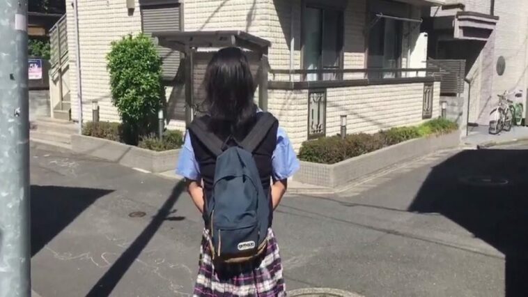 Gadis Sekolah Asal Jepang Selamat Dari Penculikan Berkat Konsol Game Pelaku! 