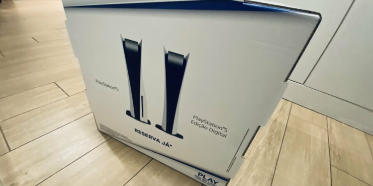 Playstation 5 box