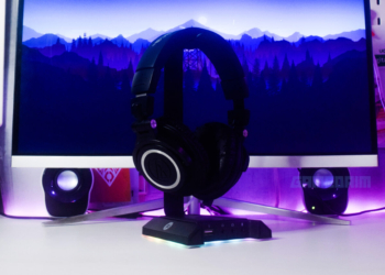 Nyk nemesis luminate t10 stand with headphone gamedaim review