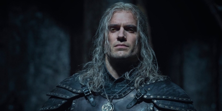 Henry cavill alami cedera saat syuting the witcher season 2