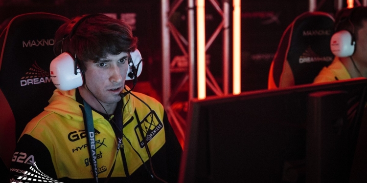 Dendi 'danil ishutin' positif terjangkit virus corona gamedaim