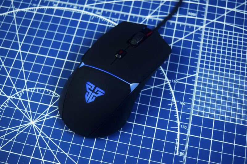 Fantech p31 mouse rgb logo gamedaim review