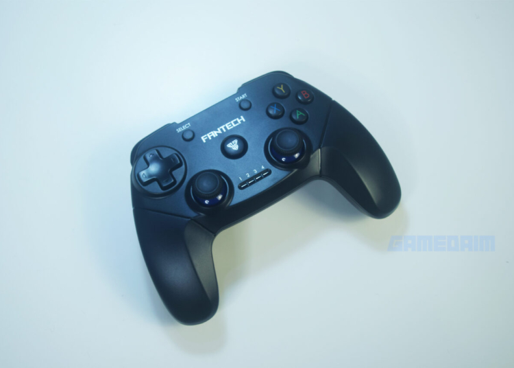 Review fantech revolver wgp12: wireless gamepad berkualitas 1 Fantech revolver wgp12 flatlay gamedaim review