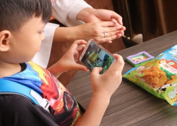 Riset wahai adik adik, bermain game terlalu lama bisa bikin nilai sekolah kamu jelek