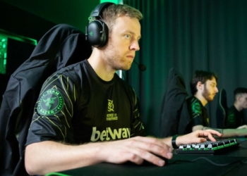 Ninjas in pyjamas team razer