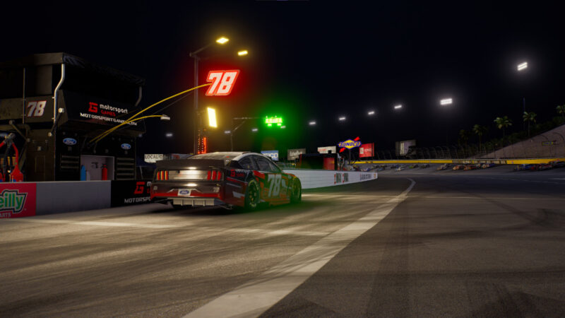 Spesifikasi PC NASCAR 21: Ignition