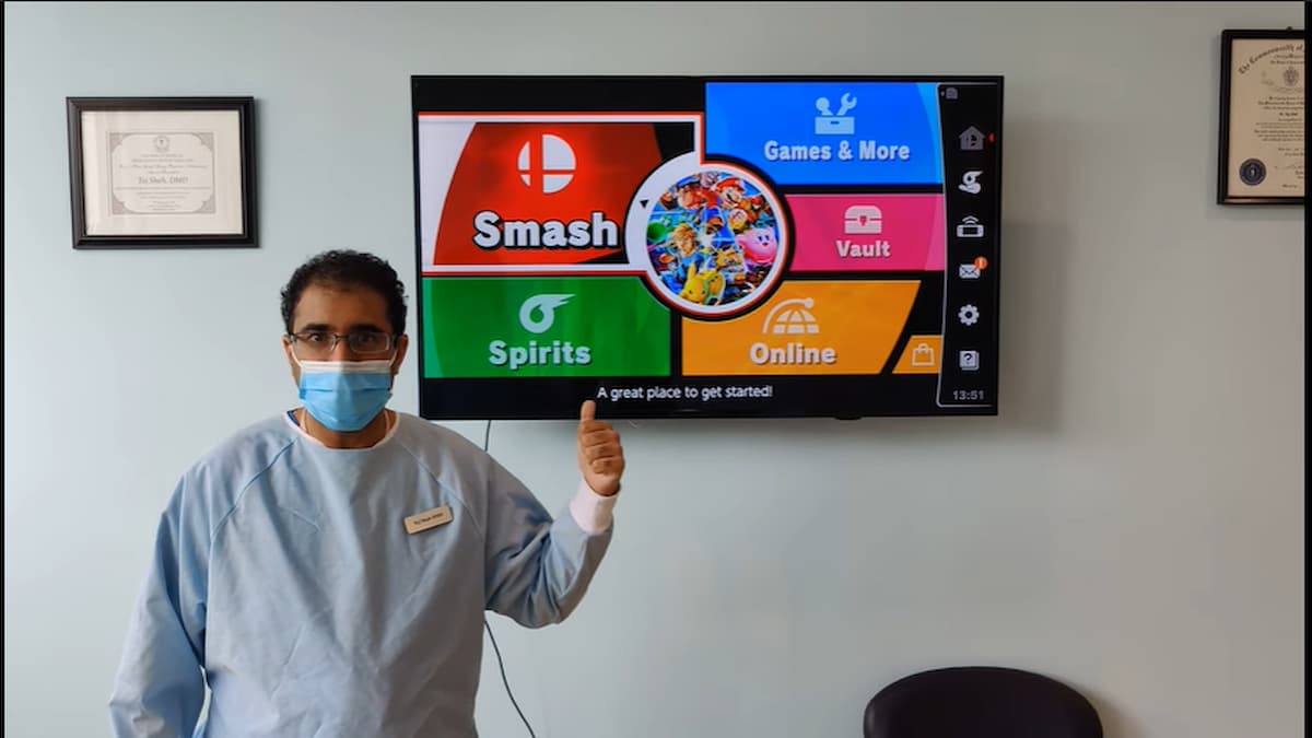 Dokter ini gratiskan jasanya jika berhasil kalahkan dirinya dalam game super smash bros