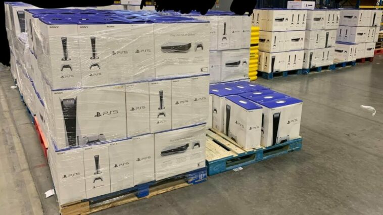 Berhasil Tunjukan Project EVE, CEO Shift Up Belikan Semua Karyawannya PS5 | Amazon