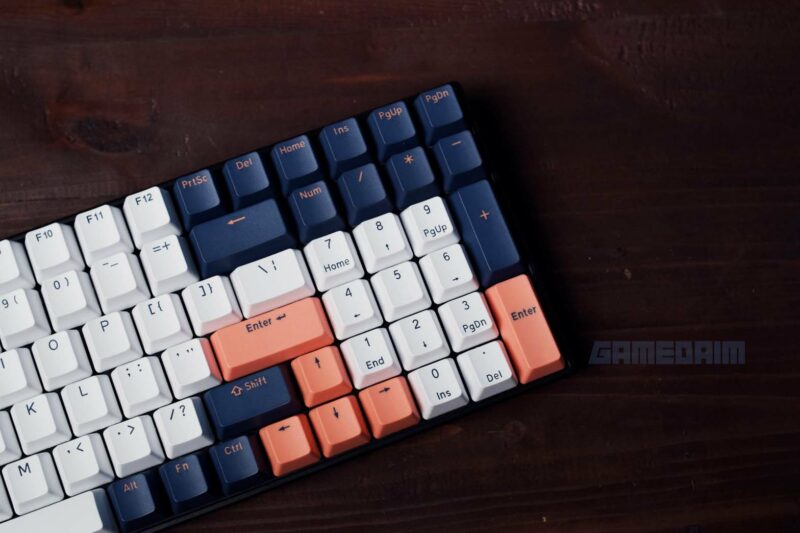 Rexus daxa m100 pro keyboard flatlay right side gamedaim review