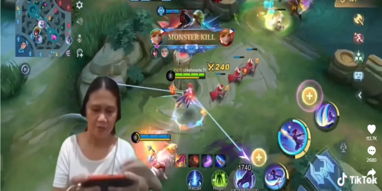 Legenda fanny ketar ketir! Emak gaming ini tunjukkan skill dewanya bermain fanny