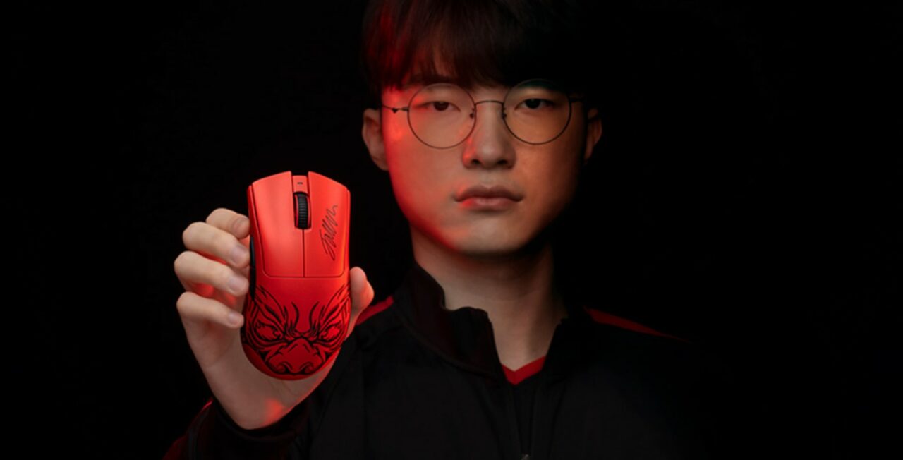 Berkolaborasi dengan Faker, Razer Rilis DeathAdder V3 Pro Faker Edition
