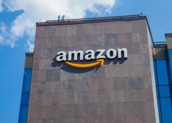 Amazon phk lebih dari 100 karyawan