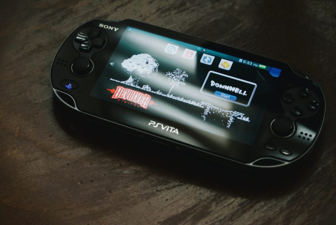 Rumor: Sony Kembangkan Q Lite, Konsol Handheld Remote Play Untuk PS5 1 Sony Kembangkan Q Lite