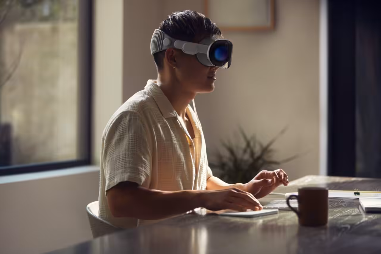 Bocoran: Produksi dan Desain Rumit, Apple Kurangi Rencana Produksi Apple Vision Pro 1 Bocoran: Produksi dan Desain Rumit, Apple Kurangi Rencana Produksi Apple Vision Pro
