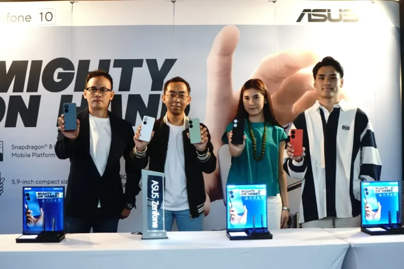 (ki Ka) Galih Wardhana, Asus Branch Sales & Marketing Manager Indonesia Dan Advent Jose, Asus Mobile Phone Product Marketing Indonesia