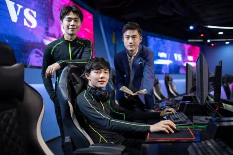 7 Tim eSports Terbaik Indonesia yang Sering Meraih Gelar Juara 8 7 Tim Esport Terbaik Indonesia Yang Sering Meraih Gelar Juara 1 1