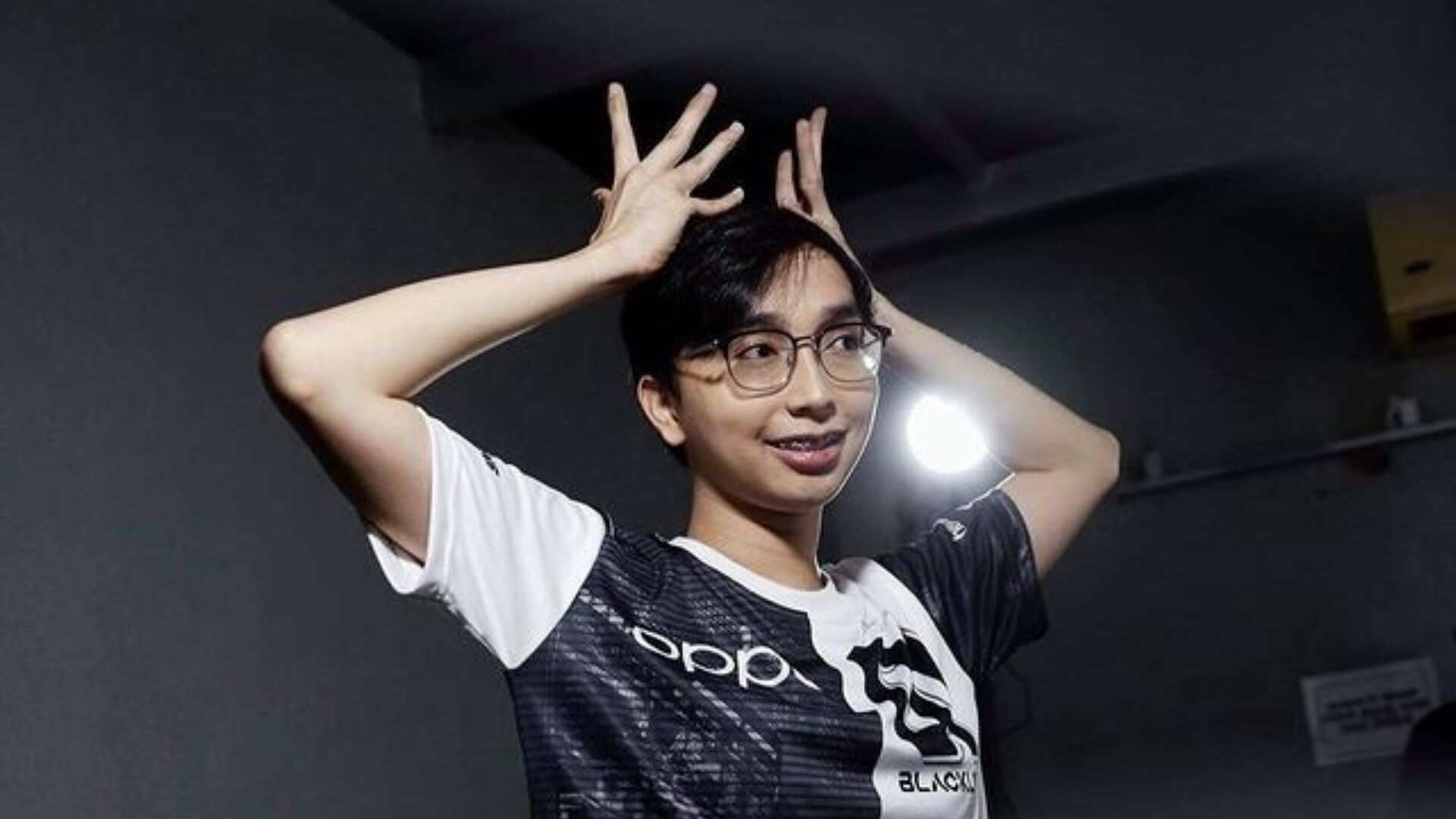 Ohmyv33nus Kritik Teamfight Tim MPL ID, Menyebutnya Berantakan!