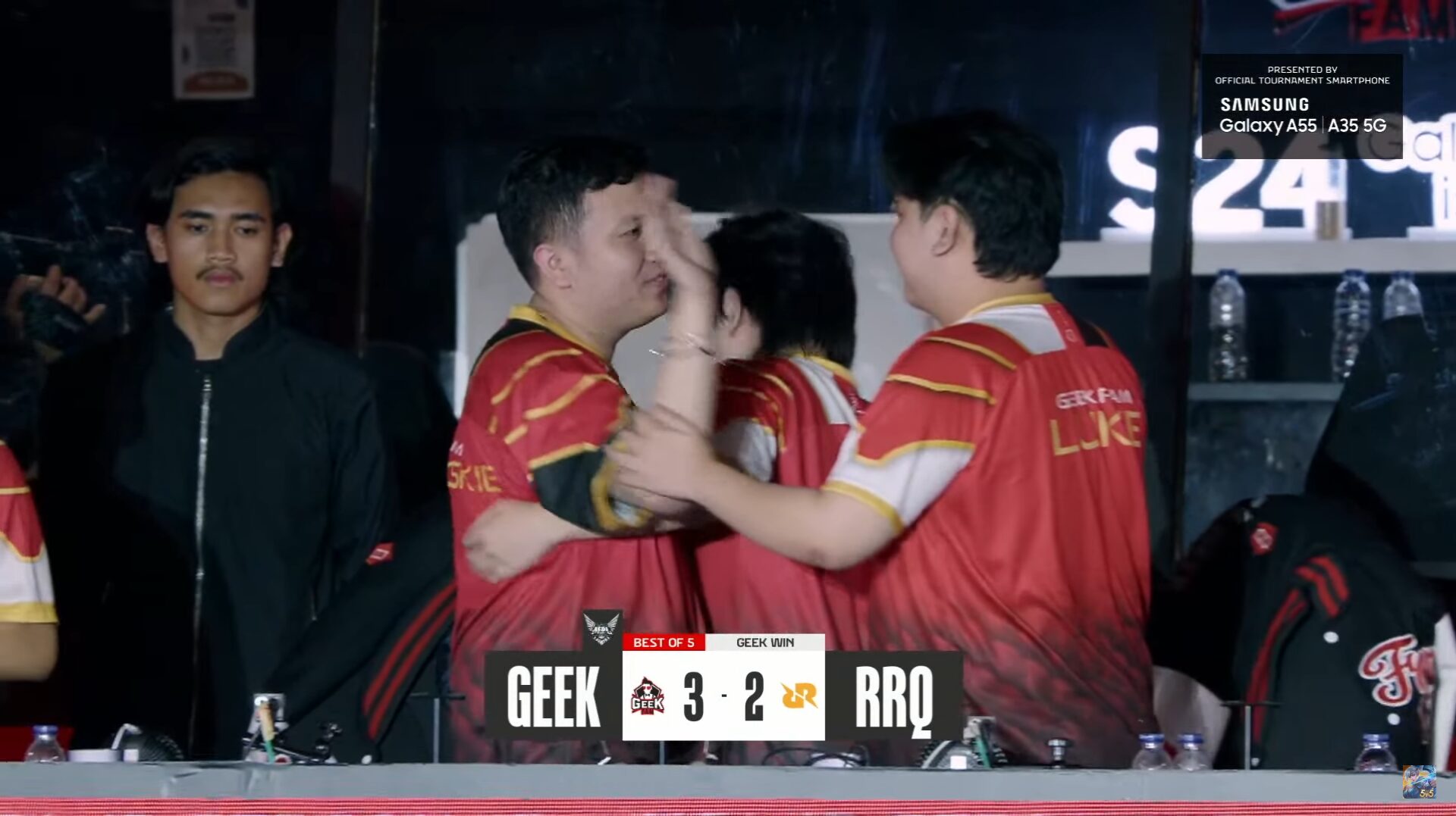 Hasil MPL ID S13 Babak Playoff: The King Slayer Pulangkan RRQ Hoshi!