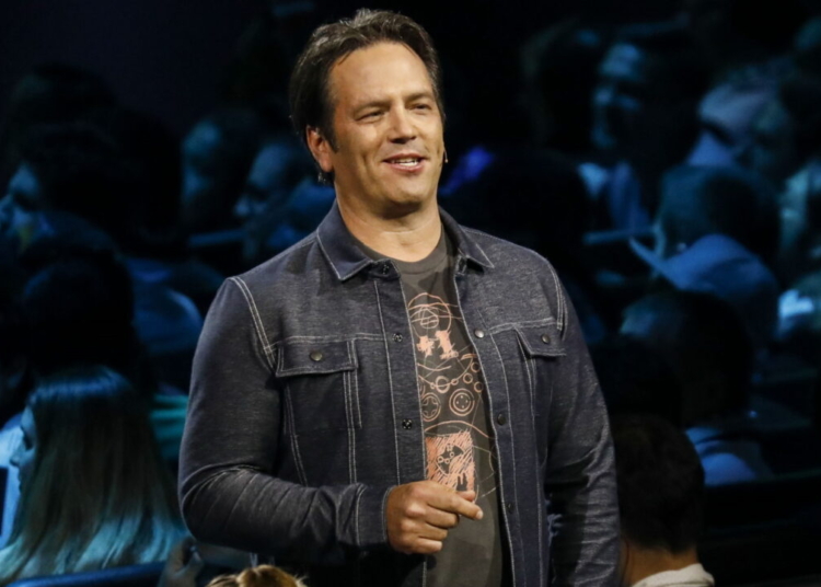 Phil spencer konfirmasi microsoft sedang pertimbangkan konsol handheld