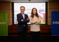 Dari kiri ke kanan andrew hou, president of acer pan asia pacific operations dan leny ng, president director of acer indonesia