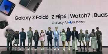 Samsung z fold6 flip6 group photo