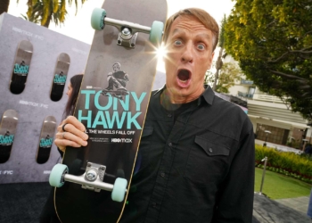 Tony hawk akui sedang berbicara dengan activision lagi