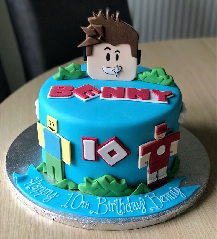 Roblox theme cake