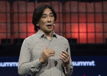 Shuji utsumi sega pertimbangkan layanan berlangganan game mirip netflix