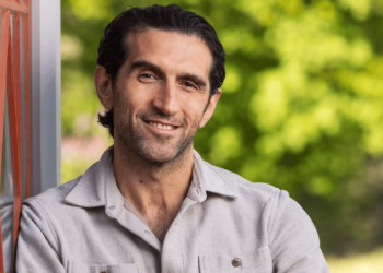 Josef fares pengembang game harus bekerja sama dengan teknologi ai, bukan menentangnya