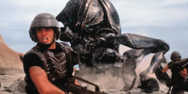 Bocoran sony dan neill blomkamp produksi film starship troopers reboot