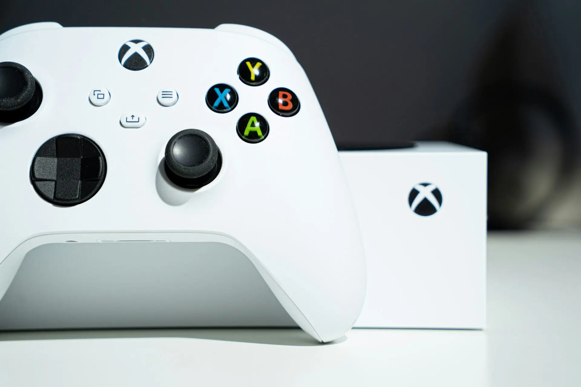 Rumor: Semakin Mahal, Microsoft Naikkan Harga Xbox Development Kit (XDK) 2 Rumor: Semakin Mahal, Microsoft Naikkan Harga Xbox Development Kit (XDK)