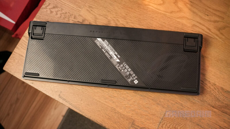 Review ASUS ROG Azoth 96 HE: Keyboard Premium yang Mudah Dikustomisasi 23 Gambar keyboard ASUS ROG Azoth 96 HE dari review Gamedaim
