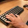 Gambaran keyboard gaming ASUS ROG Falchion Ace HFX dari Gamedaim